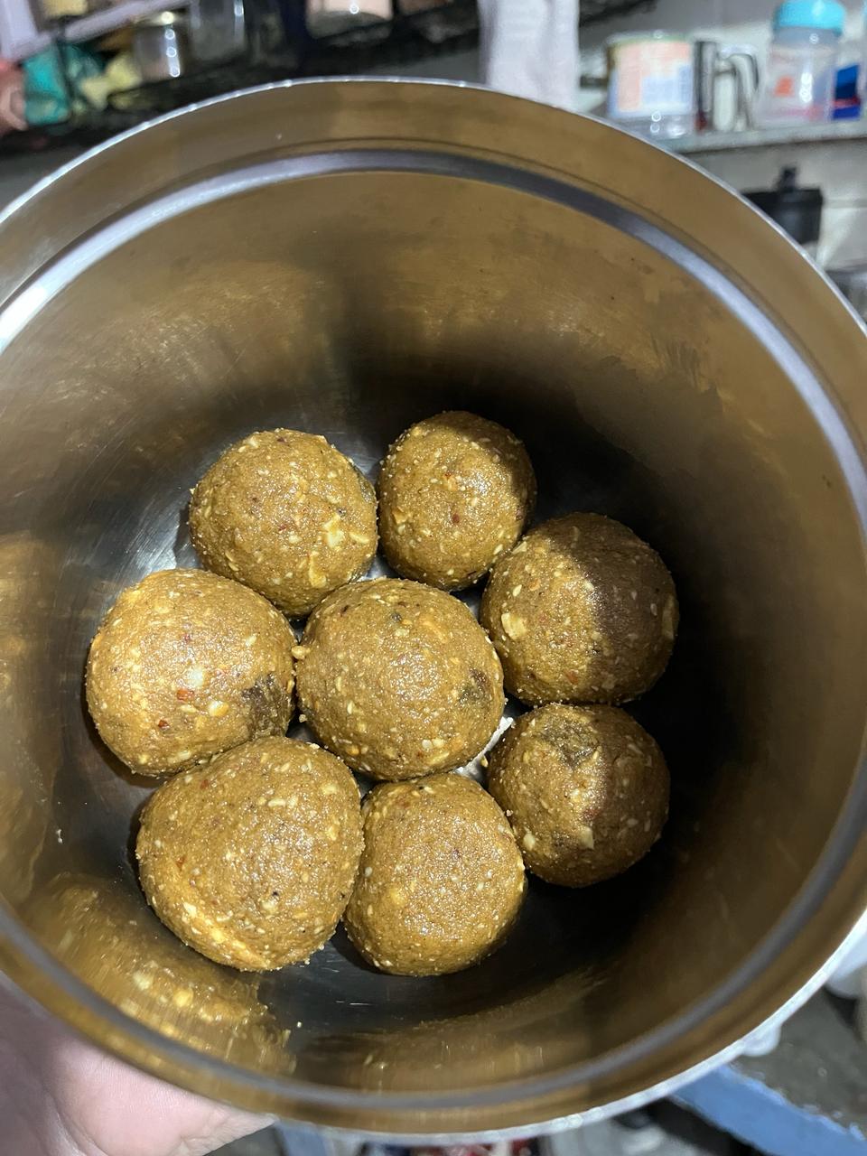 Desi chana sattu laddoos